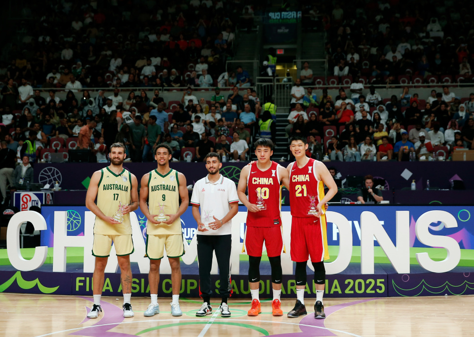 VjQAA, 在沙特阿拉, ZGHlF